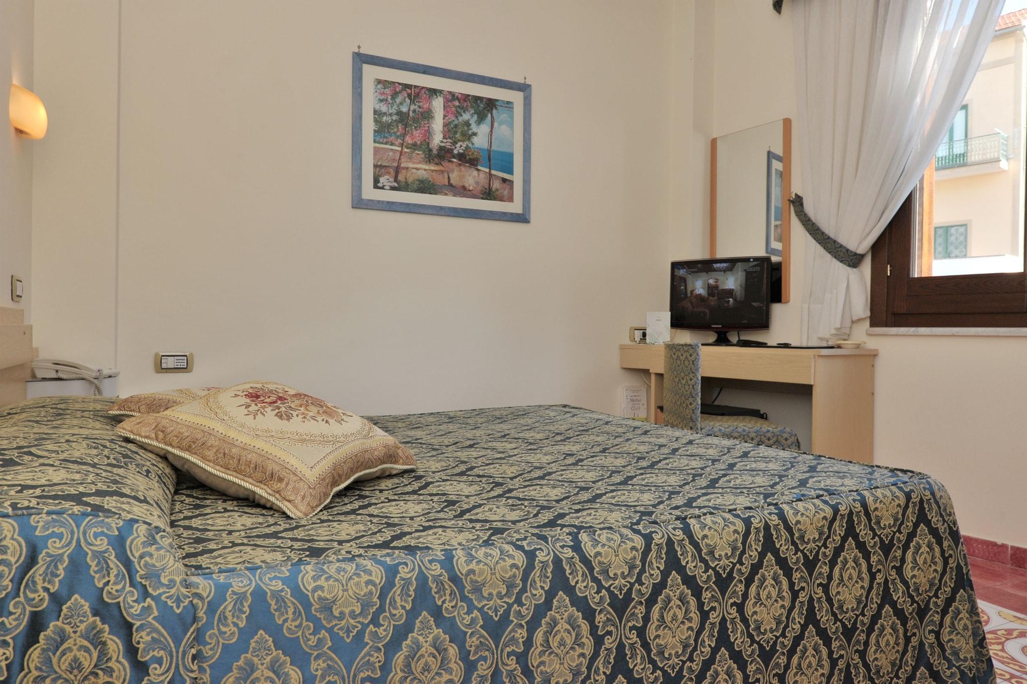 Hotel Santa Lucia Minori Extérieur photo