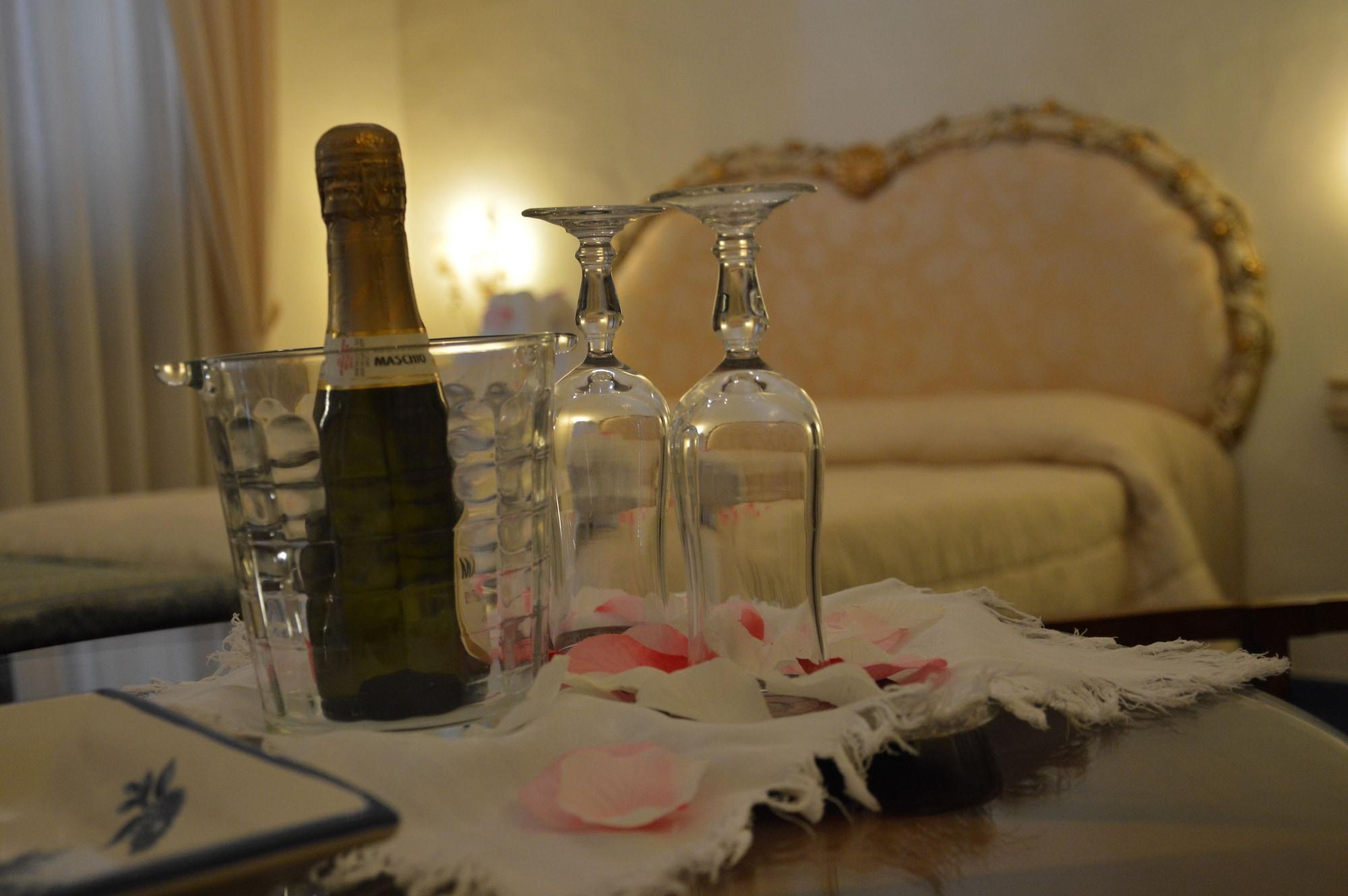 Hotel Santa Lucia Minori Extérieur photo