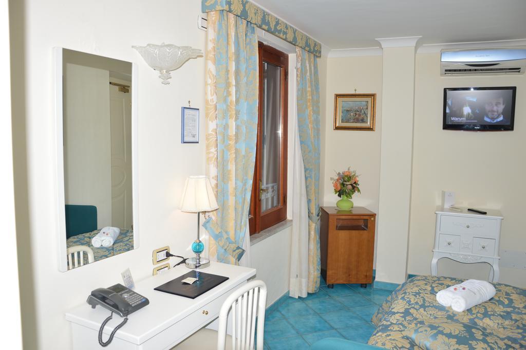 Hotel Santa Lucia Minori Extérieur photo