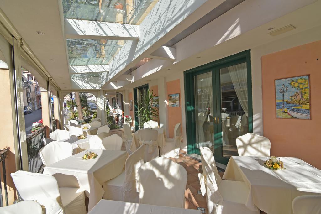 Hotel Santa Lucia Minori Extérieur photo